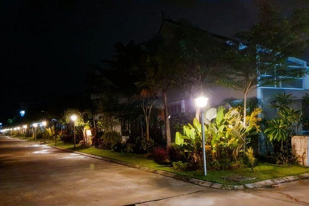 Bali Villa Sustainable Solar Landscape Lighting – Lumin Solar Solutions Off-grid solar garden and pathway landscape lighting installed at a luxury resort villa in Bali, Indonesia.